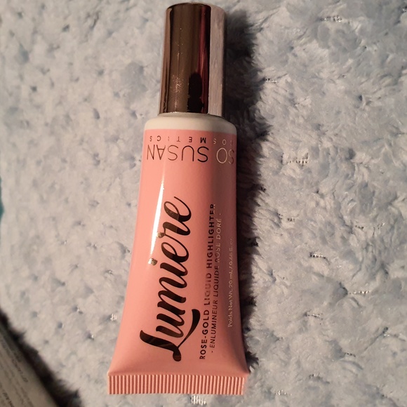 So Susan - Rose-Gold Liquid Highlighter - Picture 2 of 7